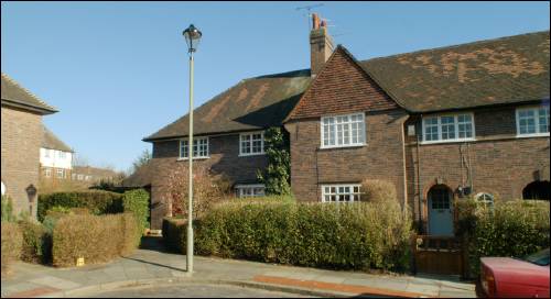 13-15 Neale Close